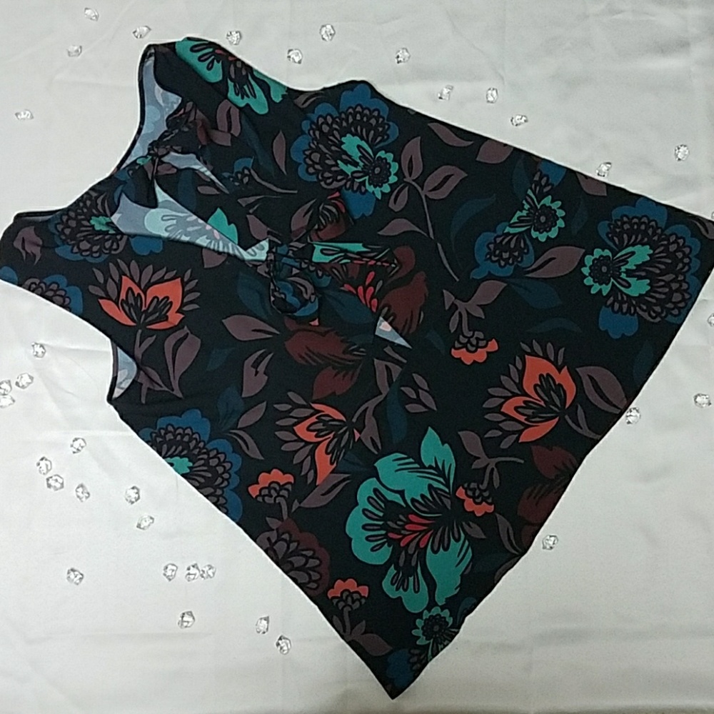 Eloquii Studio Bow Sleeveless Top